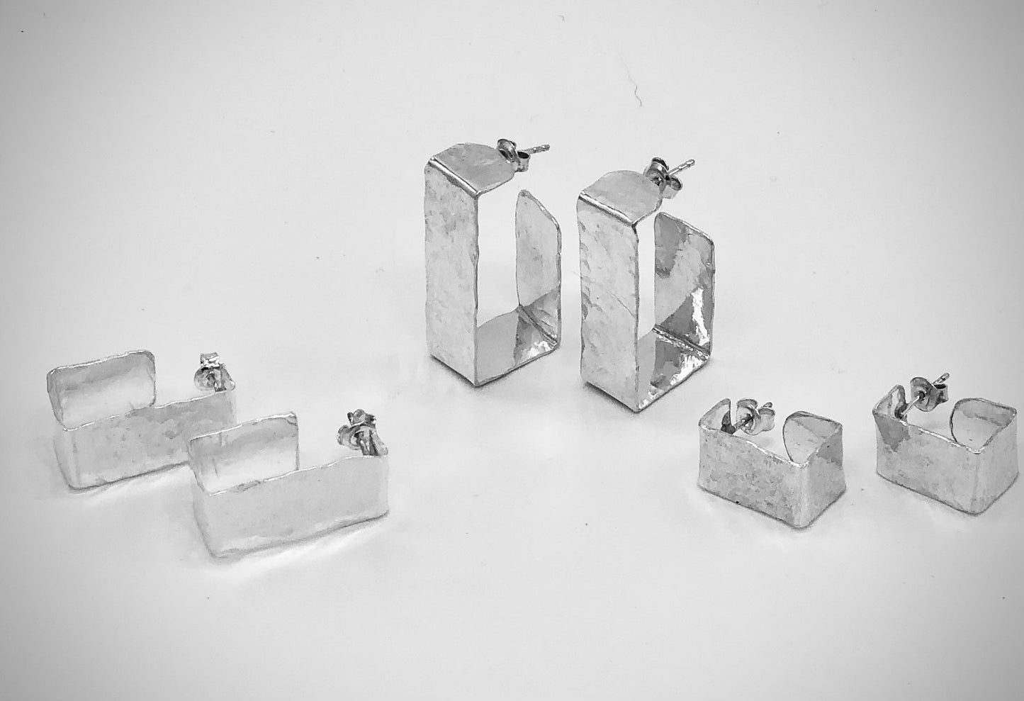 Oorbellen Hammered Square Hoops