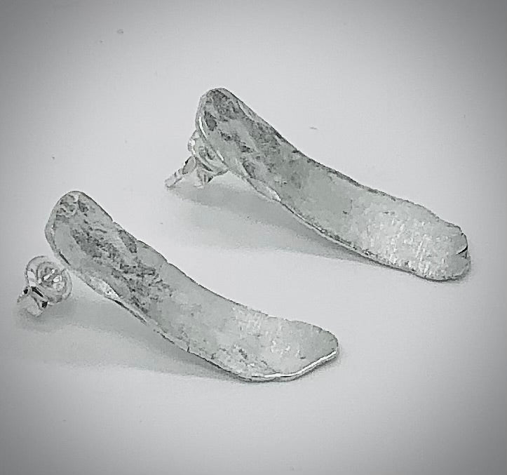 Oorbellen Long Hammered Bar