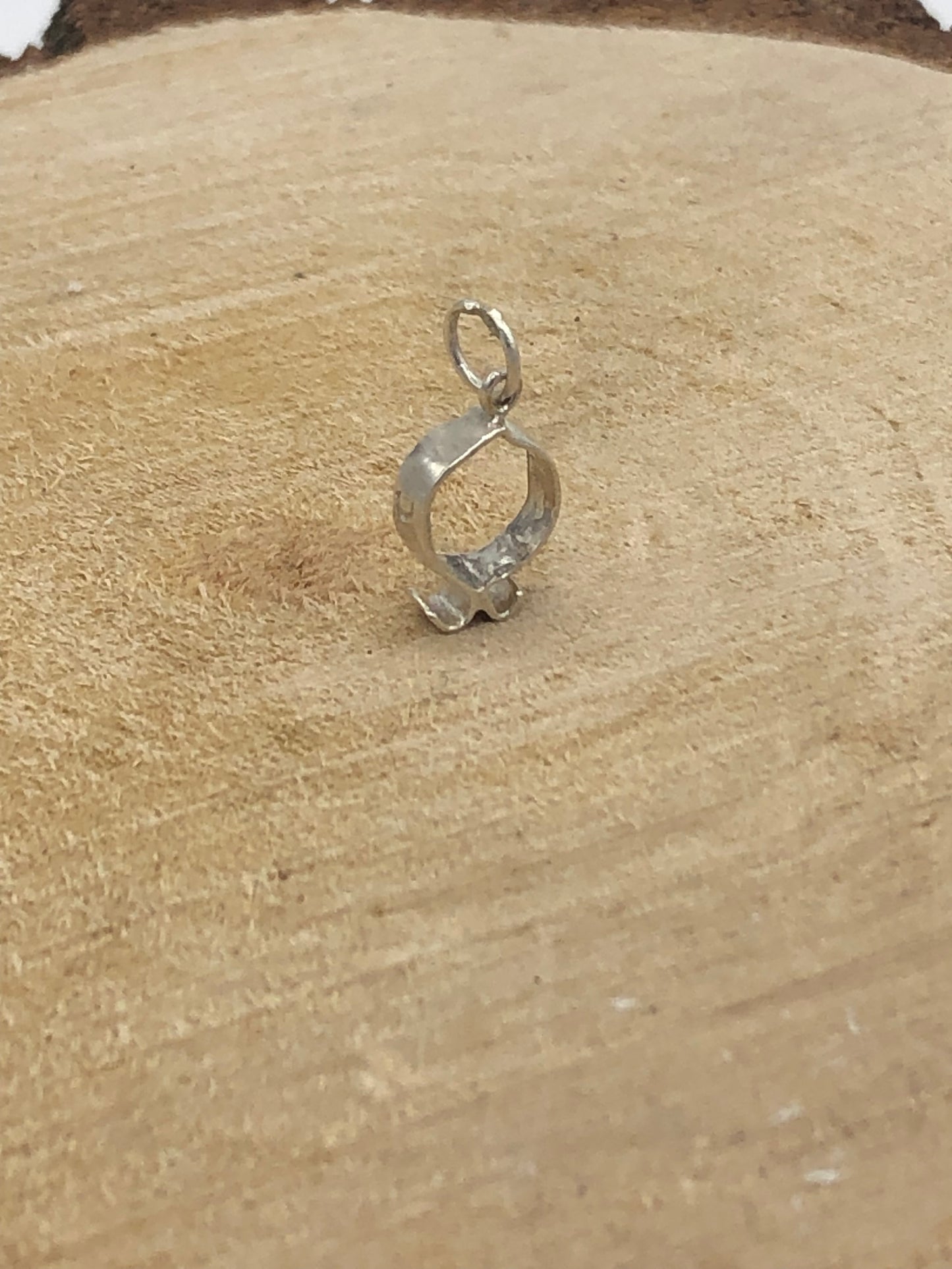 Hanger Alien 1,5x 1cm