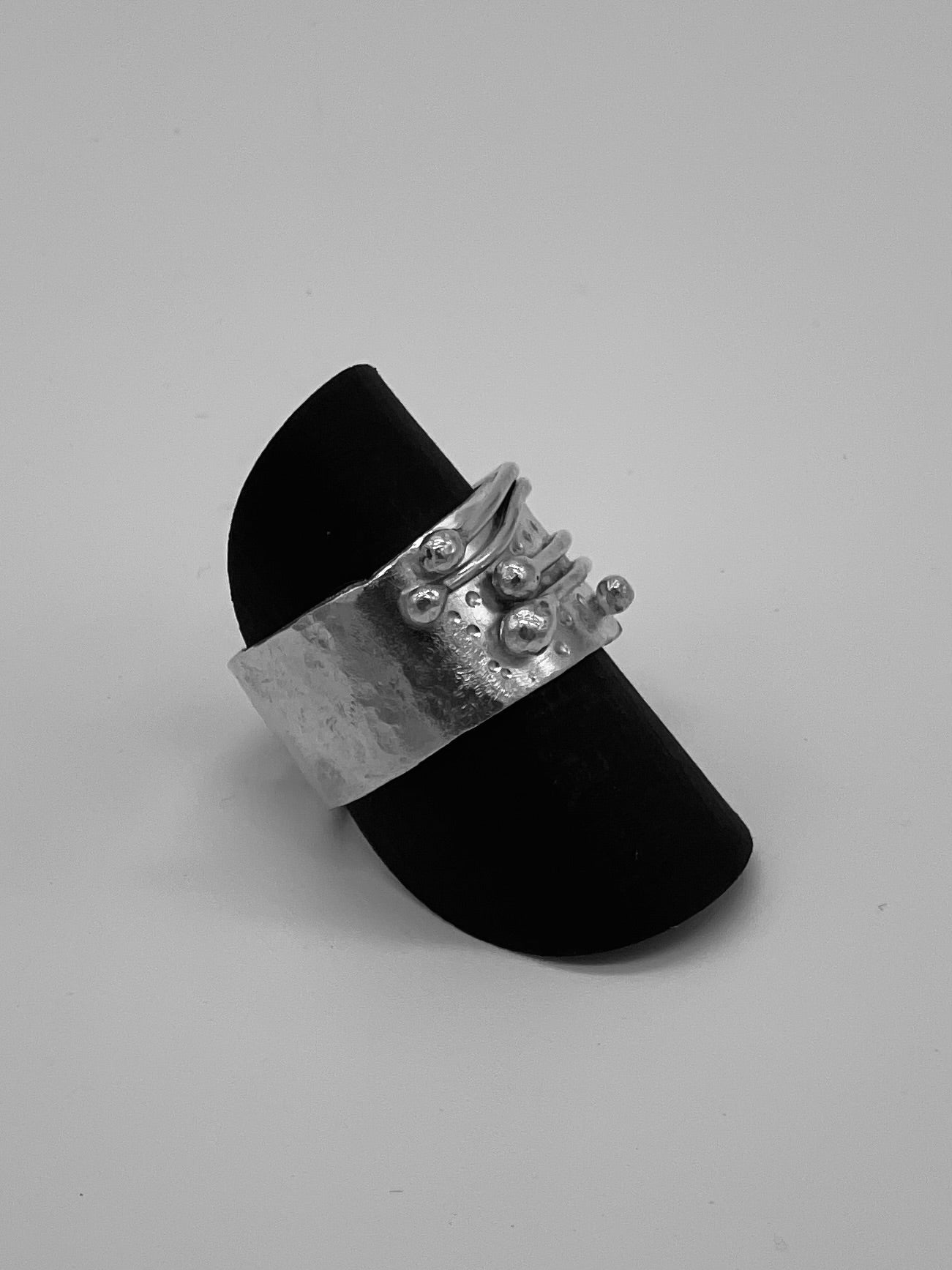 Ring ‘ bloemen in knop’ maat 64-651