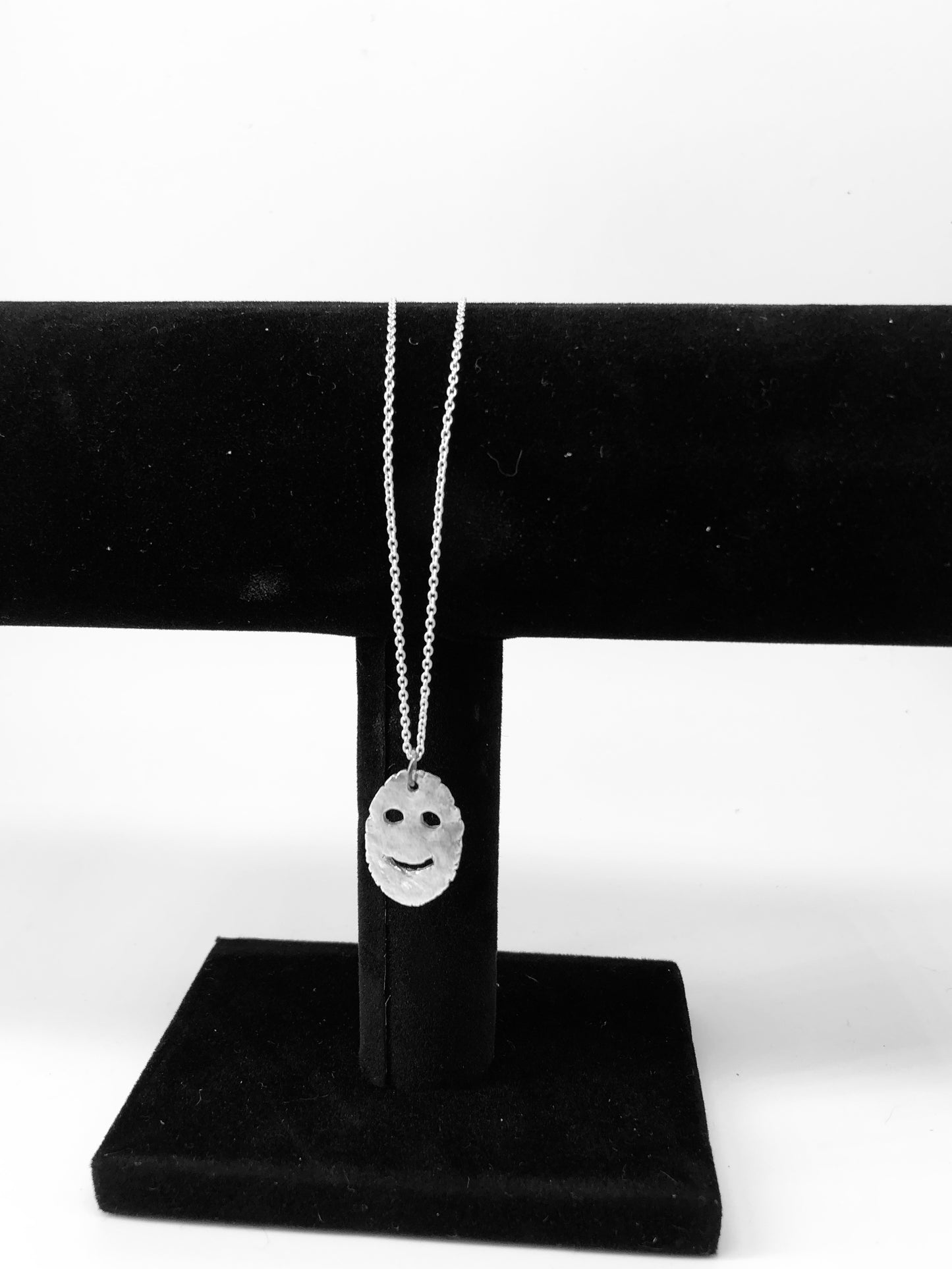 Hanger Unique Smiley