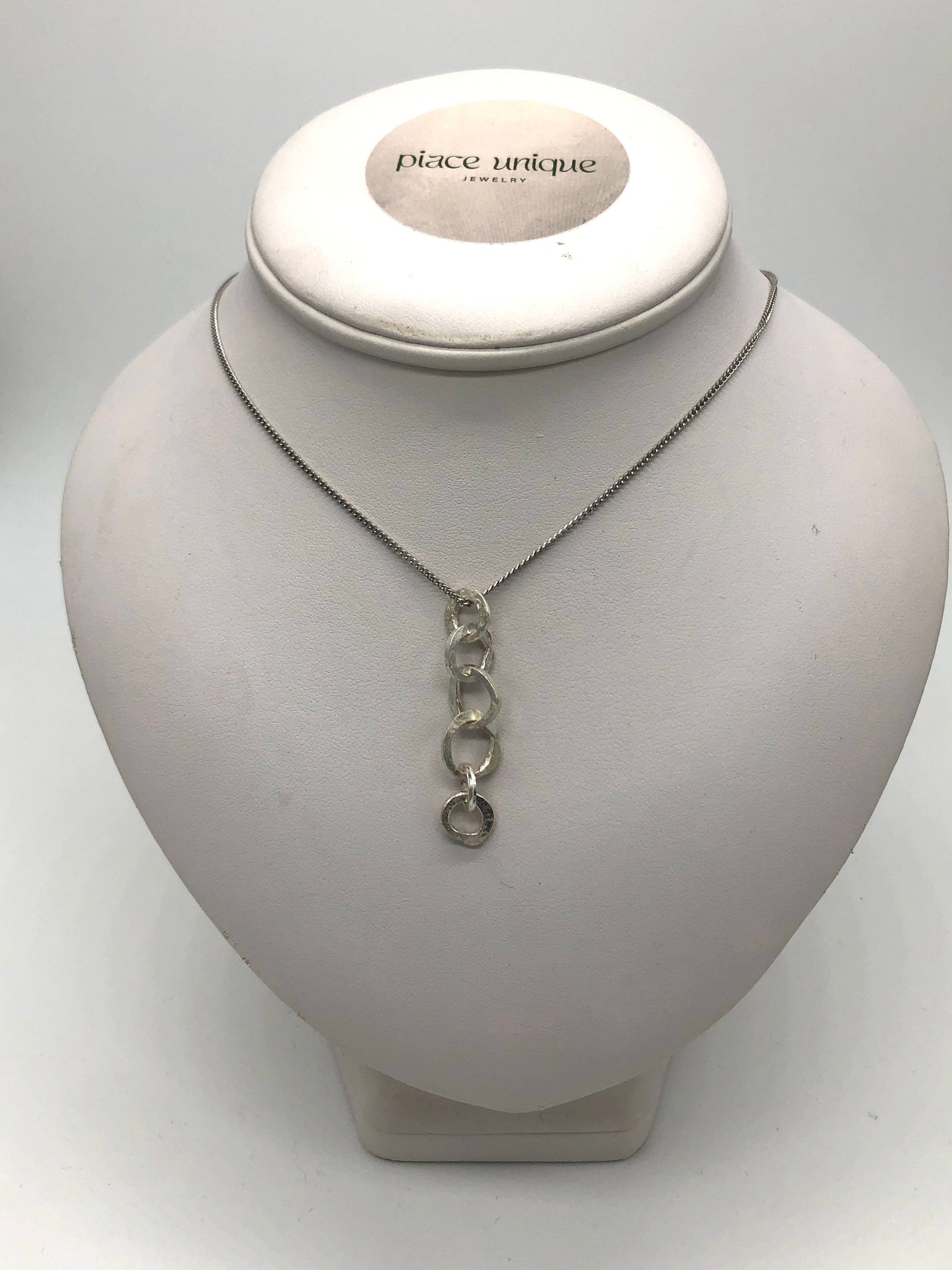 Hanger ‘5 in a row’