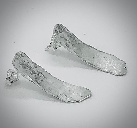 Oorbellen Long Hammered Bar