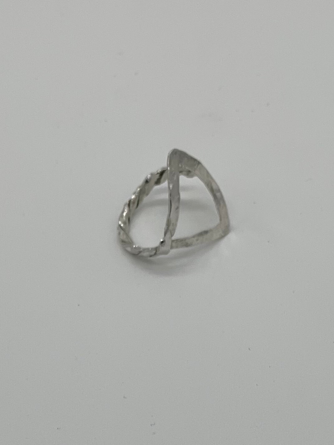 Ring open driehoek maat 53