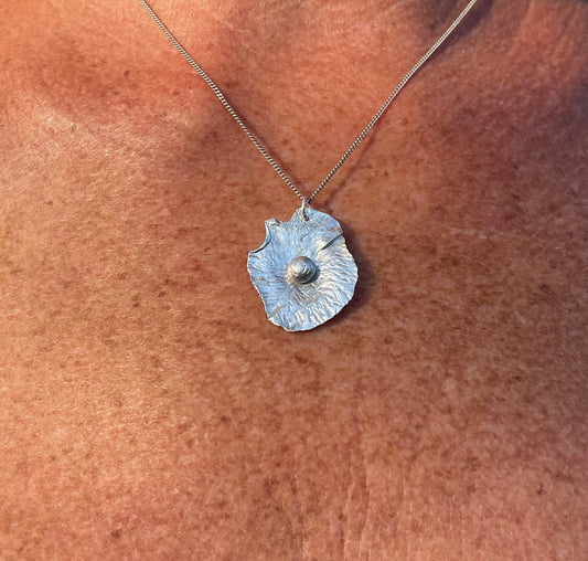 Hanger Flower Amulet