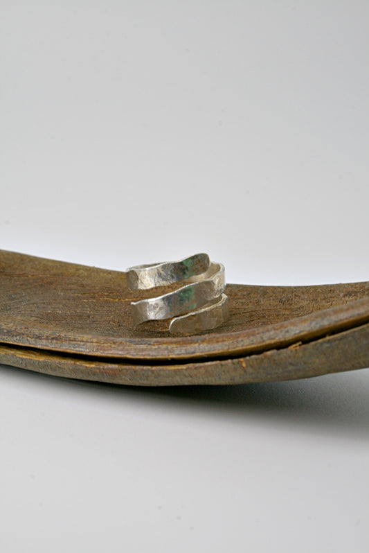 Ring triple swirl  maat 51